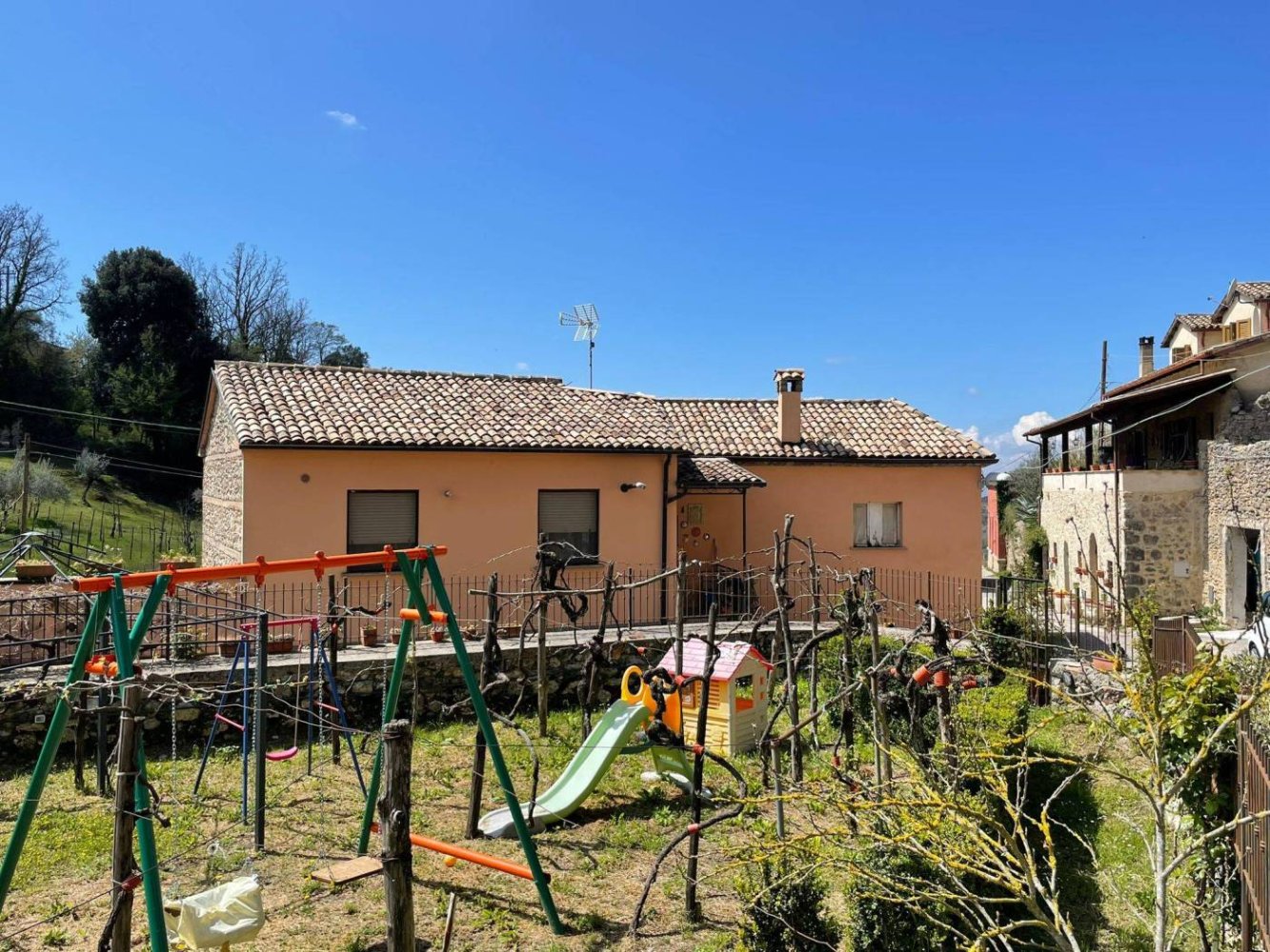 4 bedrooms House in Arpino, Italy No. 53656
