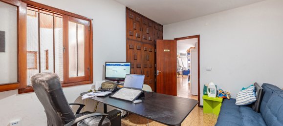  عقار تجاري في Las Palmas De Gran Canaria, Spain 66متر مربع رقم 178544 11