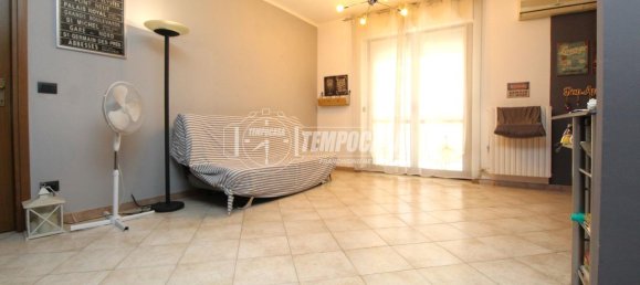 2-salle Appartement à Nichelino, Italy No. 129266 7