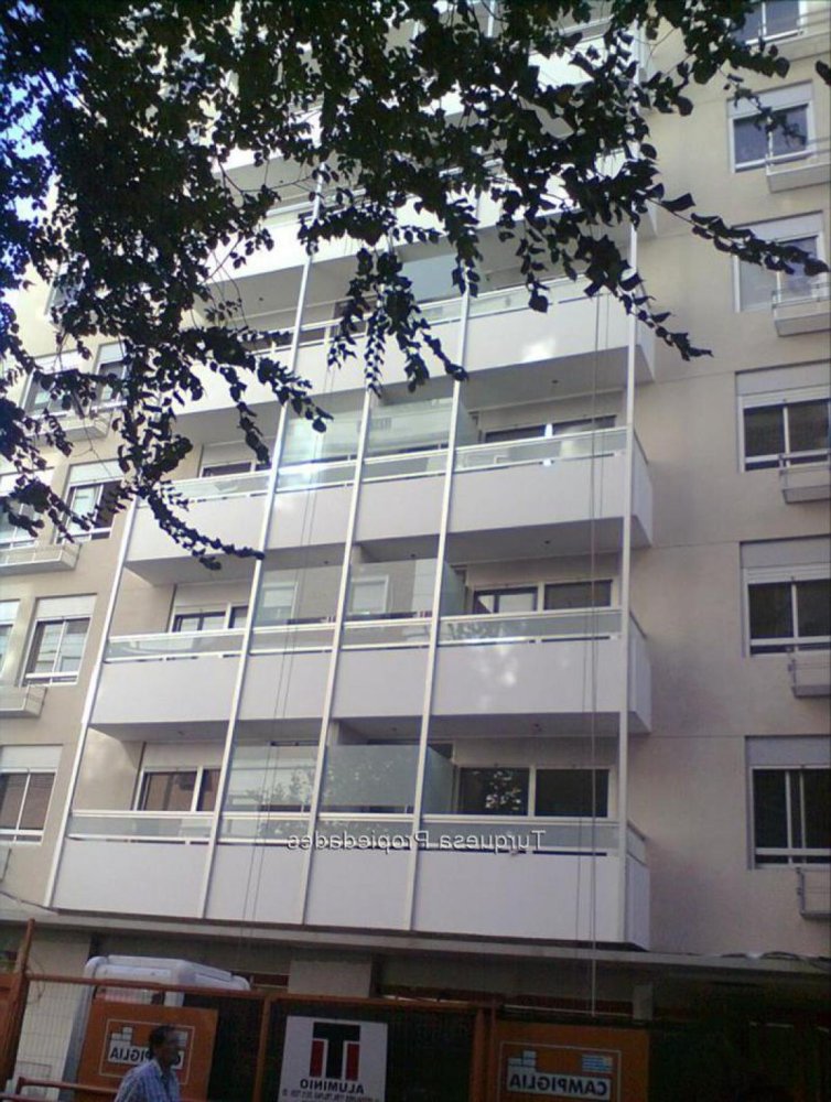2 bedrooms Apartment in Montevideo, Uruguay No. 10902