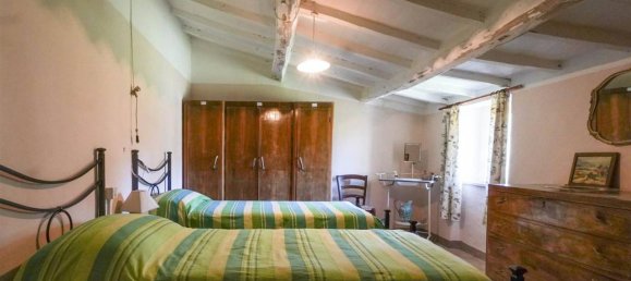 Casa de 10 habitaciónes en Scansano, Italy No. 32991 27