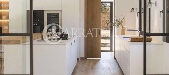 4 bedrooms Apartment in Florence, Italy No. 371624 3