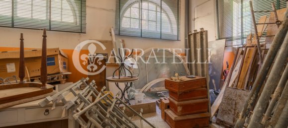 4 bedrooms Apartment in Florence, Italy No. 371624 12