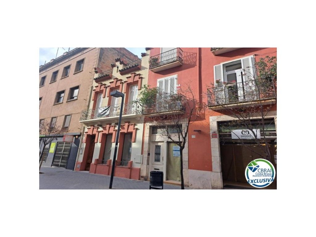 4 Schlafzimmer Haus in Figueres, Spain, Nr. 193742