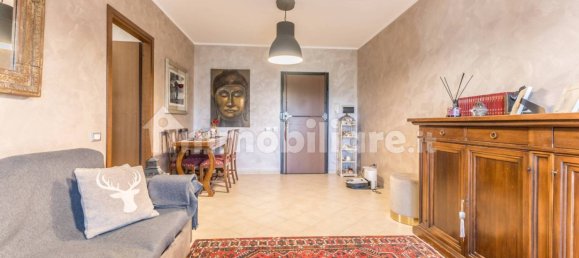 Apartamento de 2 dormitorios en Rome, Italy No. 16030 4