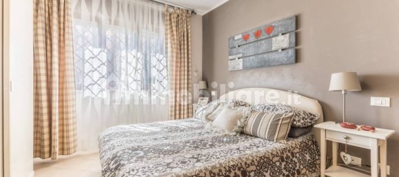 Apartamento de 2 dormitorios en Rome, Italy No. 16030 11