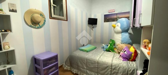 3 Schlafzimmer Wohnung in Naples, Italy, Nr. 318081 13