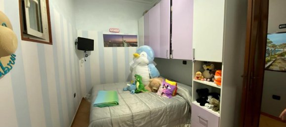 3 Schlafzimmer Wohnung in Naples, Italy, Nr. 318081 12