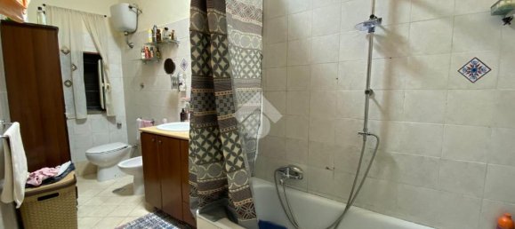 3 Schlafzimmer Wohnung in Naples, Italy, Nr. 318081 9