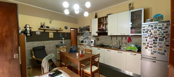 3 Schlafzimmer Wohnung in Naples, Italy, Nr. 318081 7