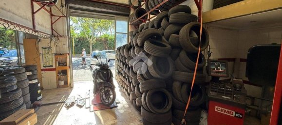 1 room Commercial property in Rome, Italy No. 343382 2