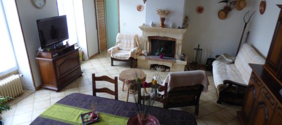 4 bedrooms House in Nalliers, France No. 98385 6