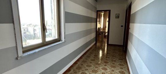 5 bedrooms Apartment in Palermo, Italy No. 378381 11