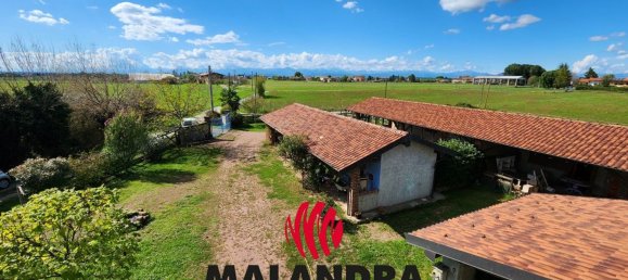 6 bedrooms House in Oleggio, Italy No. 358270 6