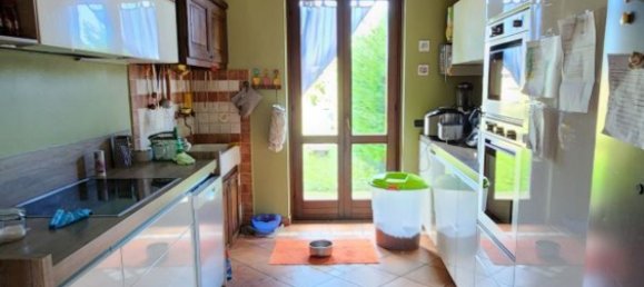 6 bedrooms House in Oleggio, Italy No. 358270 10