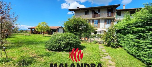 6 bedrooms House in Oleggio, Italy No. 358270 2