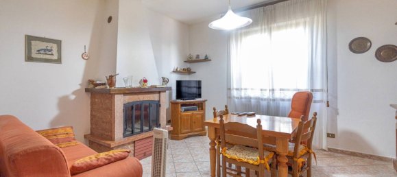 4 bedrooms Villa in Montopoli in Val d'Arno, Italy No. 199050 10