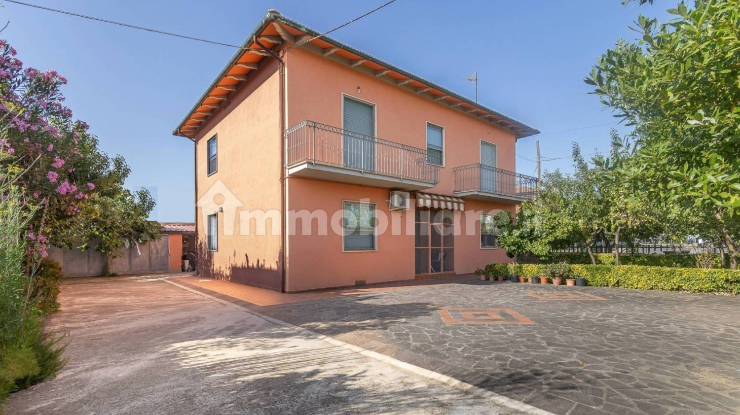 4 bedrooms Villa in Montopoli in Val d'Arno, Italy No. 199050