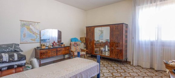 4 bedrooms Villa in Montopoli in Val d'Arno, Italy No. 199050 19