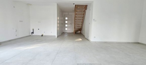 Casa de 3 dormitorios en Alquines, France No. 209284 2