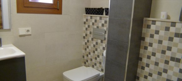 5 bedrooms Townhouse in Jalon, Spain No. 9832 15