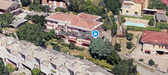 7 rooms Apartment in Arezzo, Italy No. 37899 4