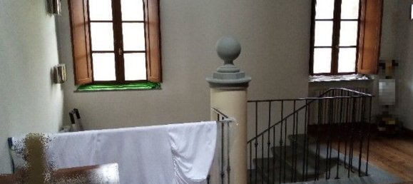 7 rooms Apartment in Arezzo, Italy No. 37899 15