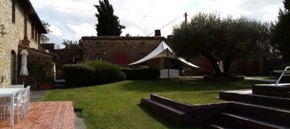 7 rooms Apartment in Arezzo, Italy No. 37899 17