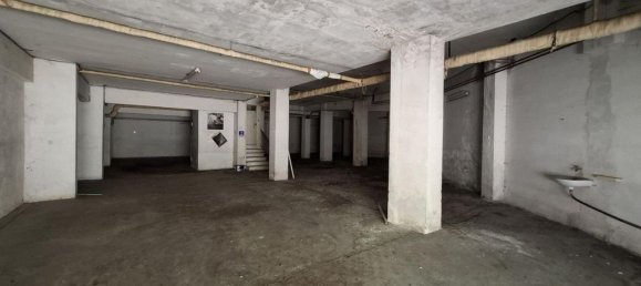 421m² Garage in Ancona, Italy No. 372031 2