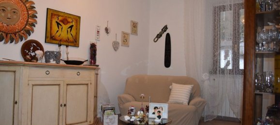 4-Zimmer Wohnung in Massa, Italy, Nr. 50448 3
