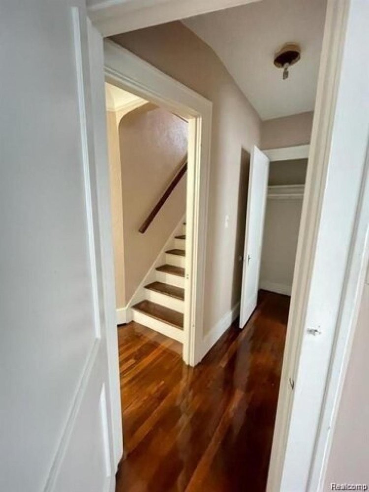 Дом с 4 спальнями в Хамтрамк, США № 397520