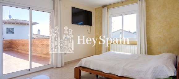 4 bedrooms House in Coma-Ruga, Spain No. 559 12