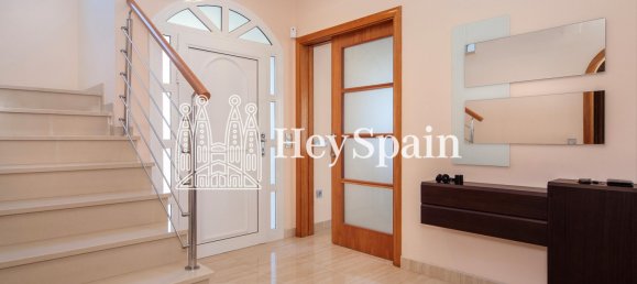 4 bedrooms House in Coma-Ruga, Spain No. 559 21