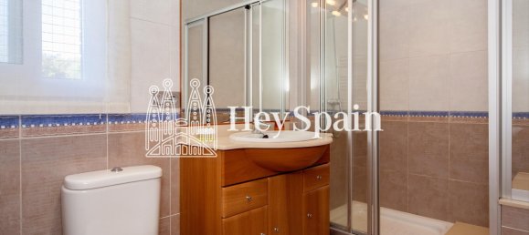 4 bedrooms House in Coma-Ruga, Spain No. 559 19