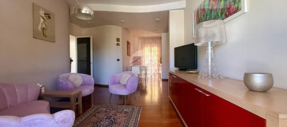 3 bedrooms Apartment in Rimini, Italy No. 257856 2