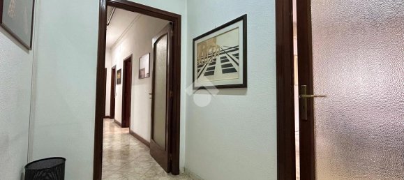 4 rooms Apartment in Bari, Italy No. 235690 4