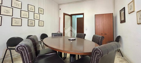 4 rooms Apartment in Bari, Italy No. 235690 7