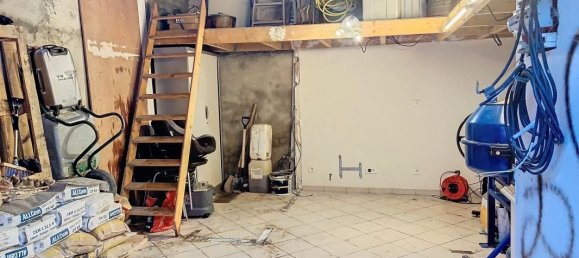 2 bedrooms House in Corbeil-Essonnes, France No. 170317 11