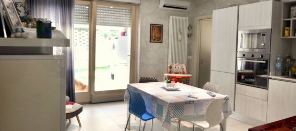 3 chambres Appartement à Grottammare, Italy No. 320044 3