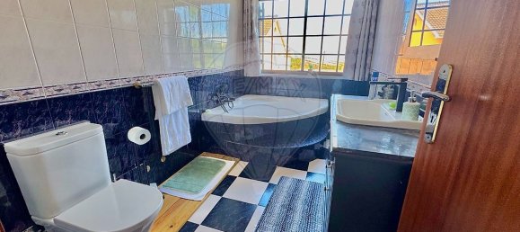 4 Schlafzimmer Haus in Horta, Portugal, Nr. 23830 17