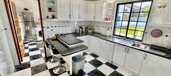 4 Schlafzimmer Haus in Horta, Portugal, Nr. 23830 10