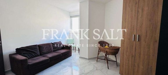 3 bedrooms Maisonette in Pembroke, Malta No. 4973 8