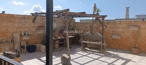 3 bedrooms Maisonette in Fgura, Malta No. 1996 21