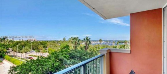 1 dormitorio propiedad comercial en venta en Miami, Miami-Dade, Florida, USA № 614607 3