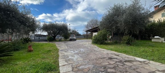 7 rooms House in Massa, Italy No. 141239 21