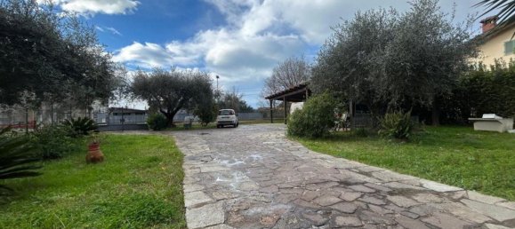 7 rooms House in Massa, Italy No. 141239 17