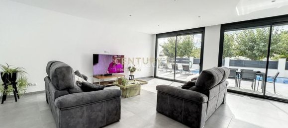 Villa de 5 dormitorios en Empuriabrava, Spain No. 84535 16