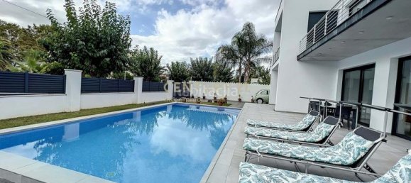 Villa de 5 dormitorios en Empuriabrava, Spain No. 84535 10