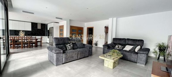 Villa de 5 dormitorios en Empuriabrava, Spain No. 84535 13