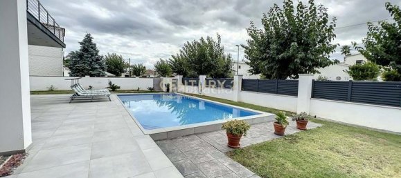 Villa de 5 dormitorios en Empuriabrava, Spain No. 84535 9